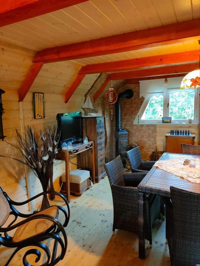Domki U Bartka I Moni Villa Sasino Esterno foto